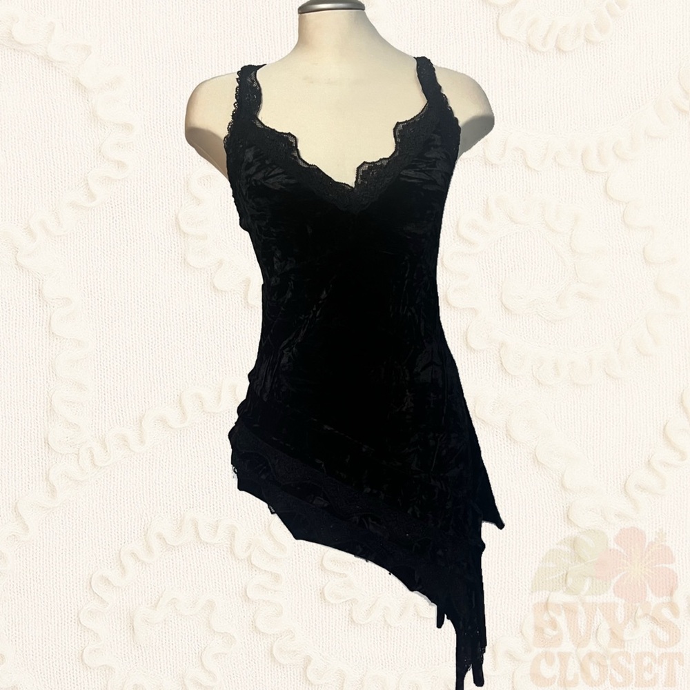 'Suzy Shier' Black Velvet Tank with Lace Trim Women's Medium 2000s